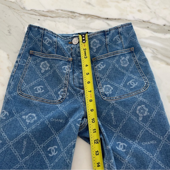 CHANEL 23A RUNWAY CC CAMELLIA BLUE JEANS SIZE FR 36 / US 4 NWTS! - Picture 9 of 17